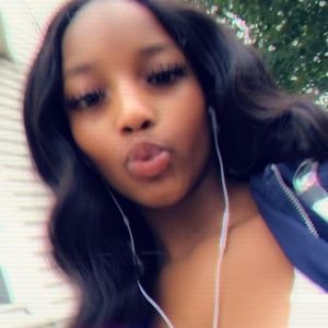 Meet your Posher, Kapri